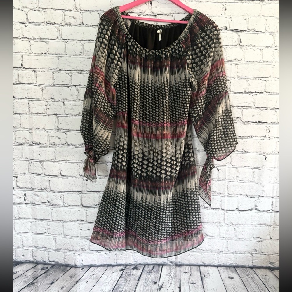 LIVE 4 TRUTH. Dress. Size L